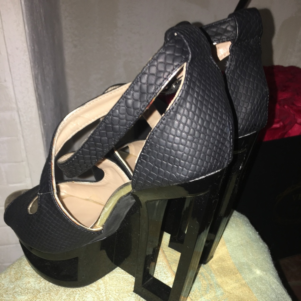 Need a great design, in a shoe? You found them...